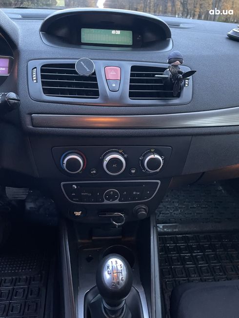 Renault Megane 2009 серый - фото 16