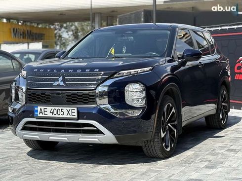 Mitsubishi Outlander 2021 - фото 4