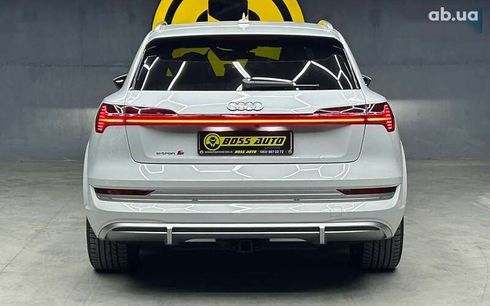 Audi E-Tron 2022 - фото 5
