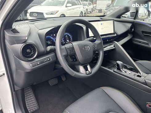 Toyota C-HR 2024 - фото 18