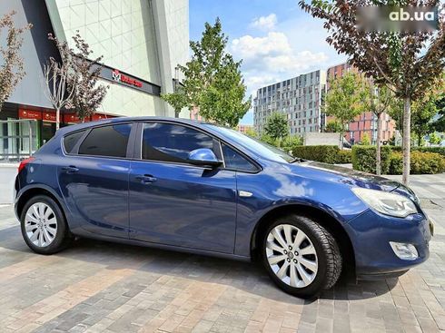 Opel Astra 2010 - фото 28