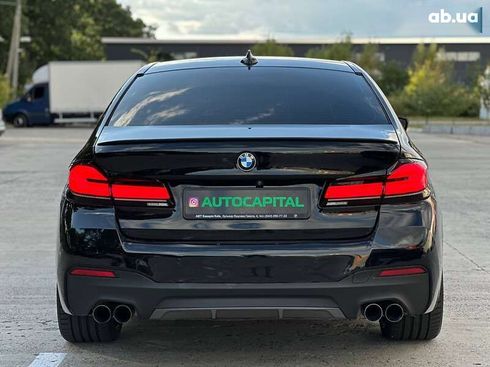 BMW 5 серия 2018 - фото 6