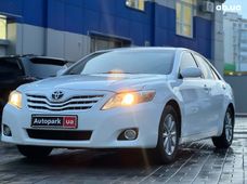 Купити Toyota бу в Україні - купити на Автобазарі