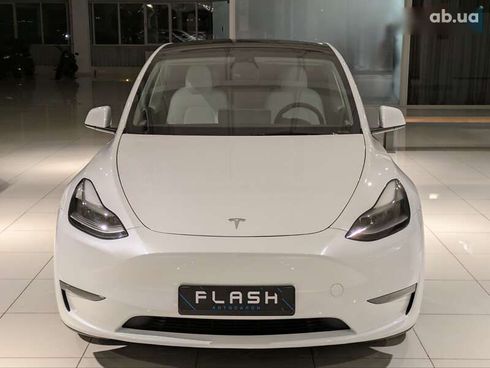 Tesla Model Y 2023 - фото 10