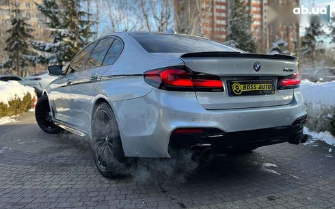 BMW 5 серия 2017 - фото 10