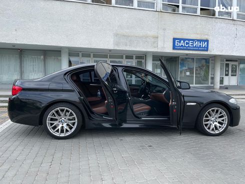 BMW 5 серия 2013 черный - фото 18