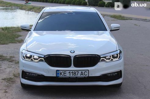 BMW 5 серия 2018 - фото 16