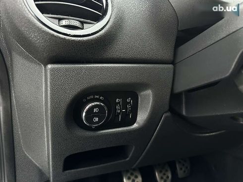 Opel Corsa 2010 - фото 25