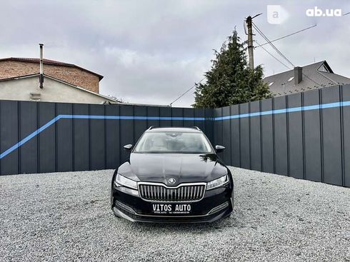 Skoda Superb 2019 - фото 16