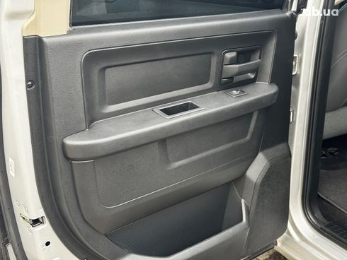 Dodge Ram 2016 серый - фото 23