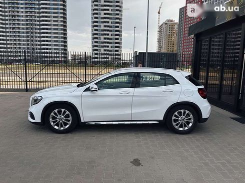 Mercedes-Benz GLA-Класс 2019 - фото 4