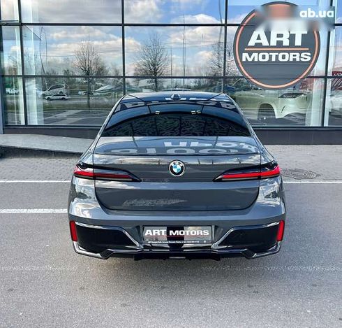 BMW 7 серия 2024 - фото 6
