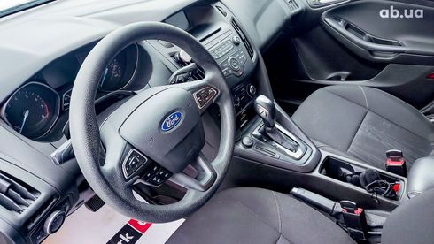Ford Focus 2016 серый - фото 10