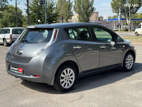 Nissan Leaf 2016 серый - фото 5