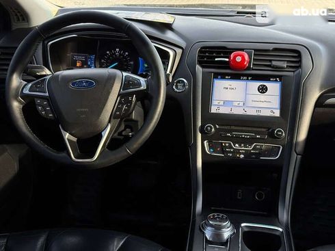 Ford Fusion 2016 - фото 15