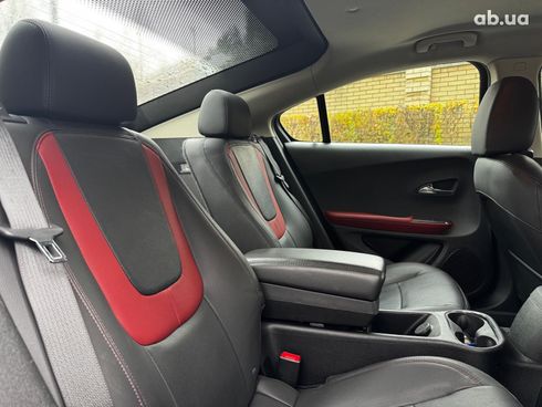 Chevrolet Volt 2012 белый - фото 37