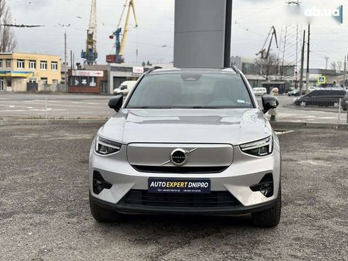 Volvo XC40 2023 - фото 2