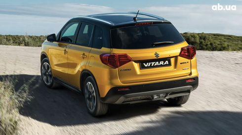 Suzuki Vitara 2023 оранжевый - фото 2