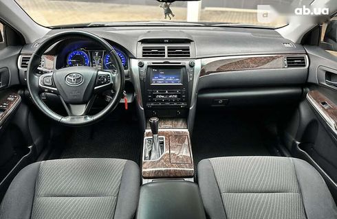Toyota Camry 2017 - фото 30