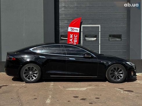 Tesla Model S 2020 - фото 11