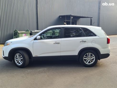 Kia Sorento 2013 белый - фото 7