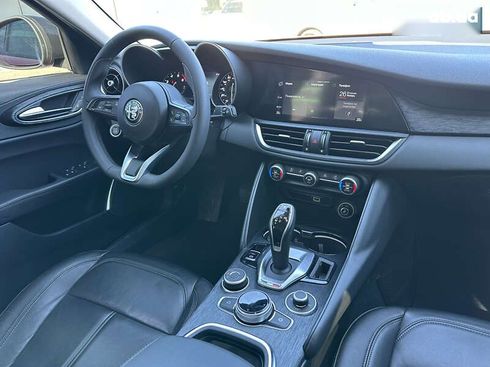 Alfa Romeo Giulia 2020 - фото 27