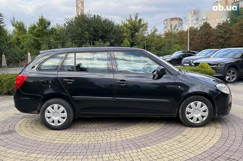Skoda Fabia 2009 - фото 8