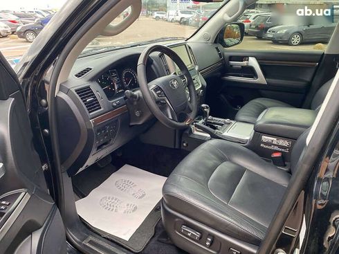 Toyota Land Cruiser 2018 - фото 9