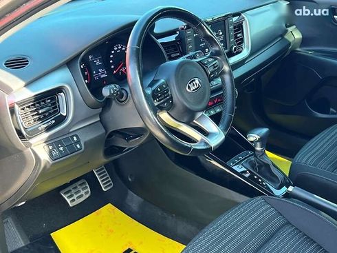 Kia Stonic 2018 - фото 24
