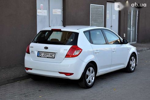 Kia Cee'd 2012 - фото 30