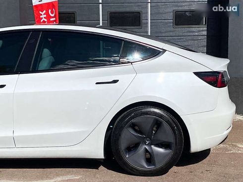 Tesla Model 3 2020 - фото 6
