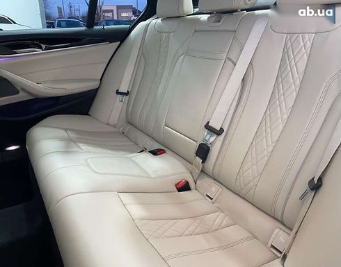 BMW 5 серия 2017 - фото 11