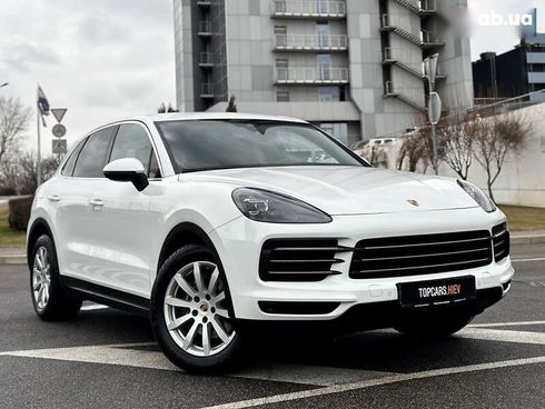 Porsche Cayenne 2017 - фото 22