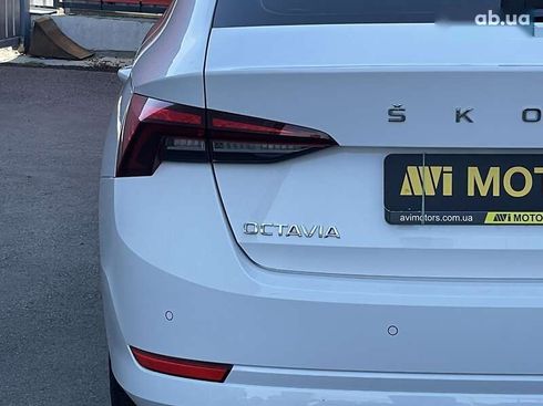 Skoda Octavia 2020 - фото 21