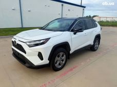 Продажа б/у Toyota RAV4 2022 года - купить на Автобазаре