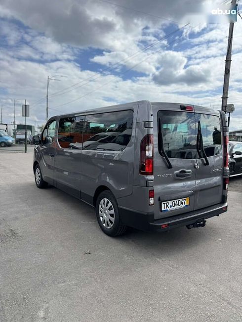 Renault Trafic 2016 - фото 6