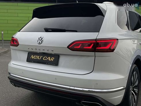 Volkswagen Touareg 2018 - фото 11