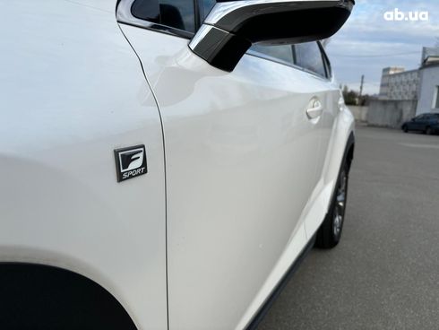 Lexus NX 2015 белый - фото 11