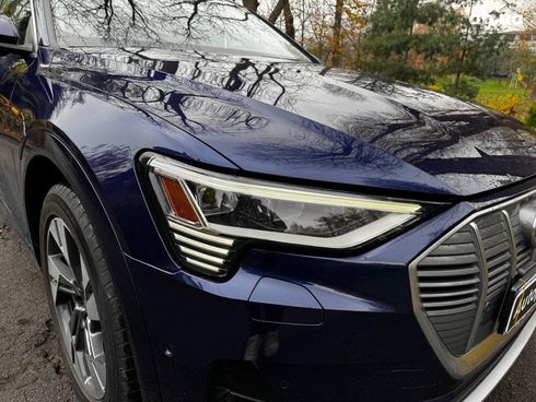 Audi E-Tron 2020 синий - фото 4
