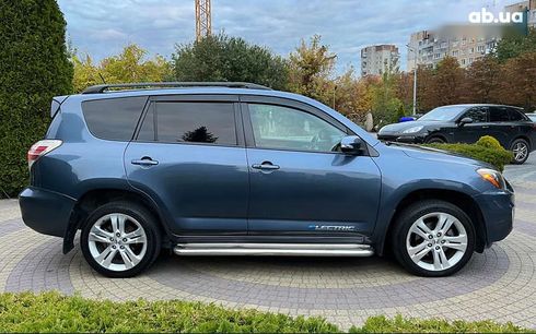Toyota RAV4 2013 - фото 8