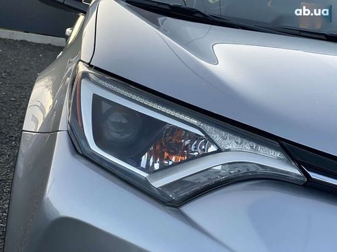 Toyota RAV4 2017 - фото 5