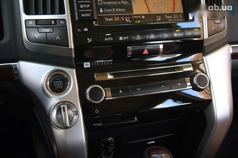 Toyota Land Cruiser 2014 - фото 18