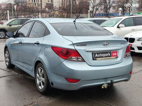 Hyundai Accent 2012 серый - фото 8