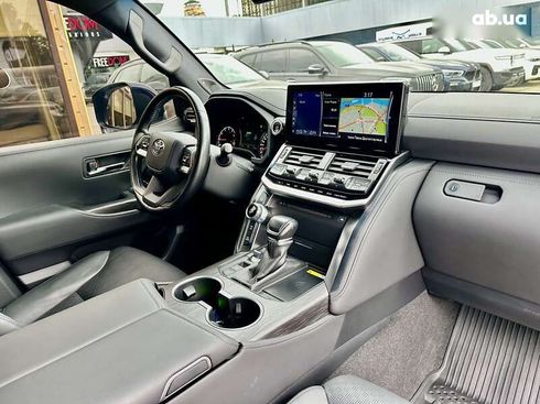 Toyota Land Cruiser 2021 - фото 17