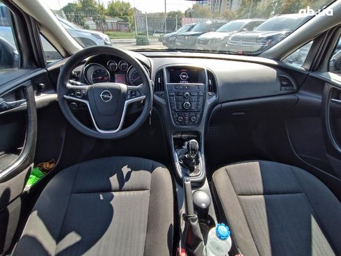Opel Astra 2012 серый - фото 15