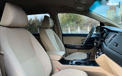 Kia Sedona 2016 - фото 20
