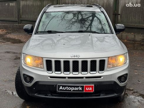 Jeep Compass 2012 серый - фото 2