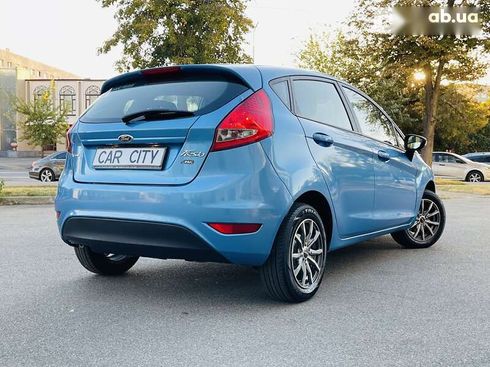 Ford Fiesta 2011 - фото 7