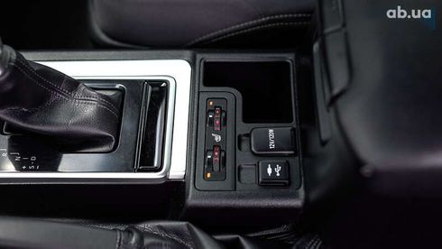 Toyota Land Cruiser Prado 2019 - фото 29