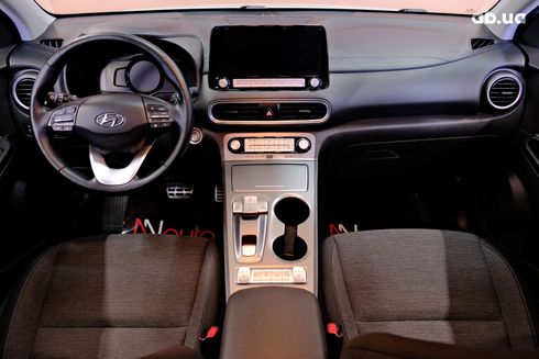 Hyundai Kona Electric 2020 серебристый - фото 7